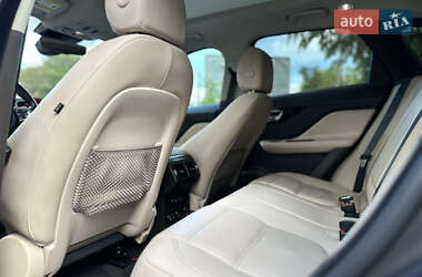 Позашляховик / Кросовер Jaguar F-Pace 2019 в 