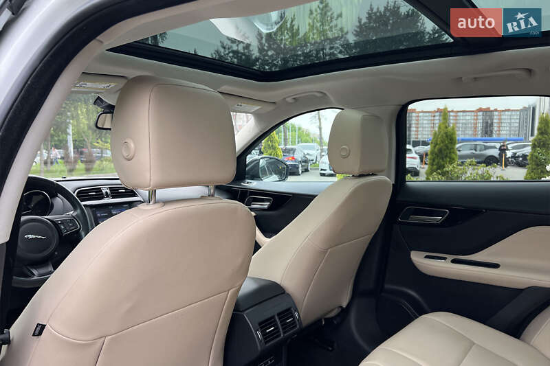 Позашляховик / Кросовер Jaguar F-Pace 2016 в Львові