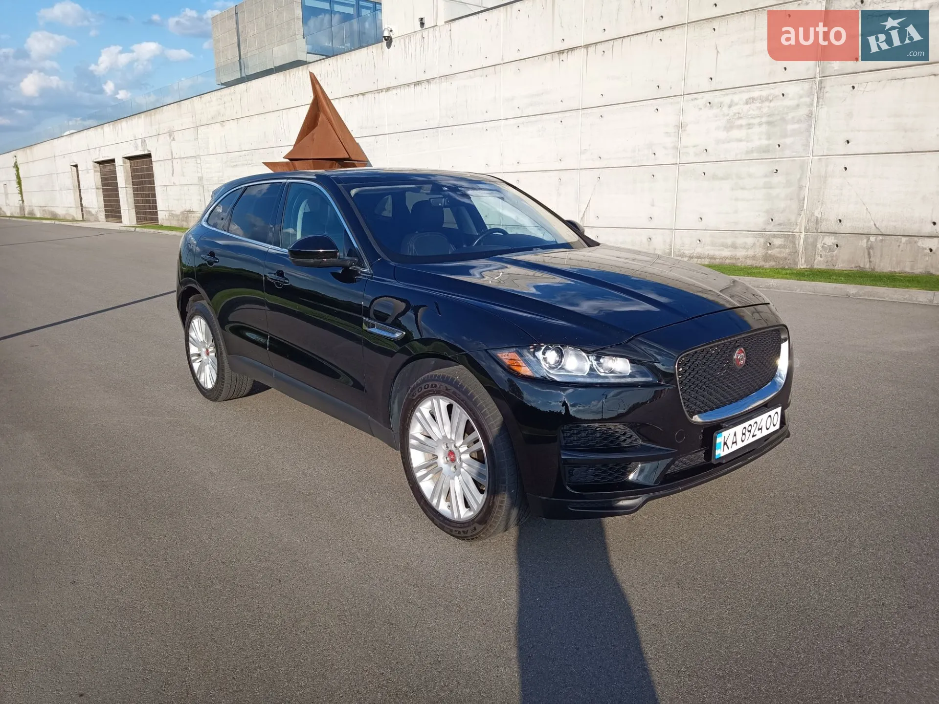2019 Jaguar F-Pace - мініатюра 11