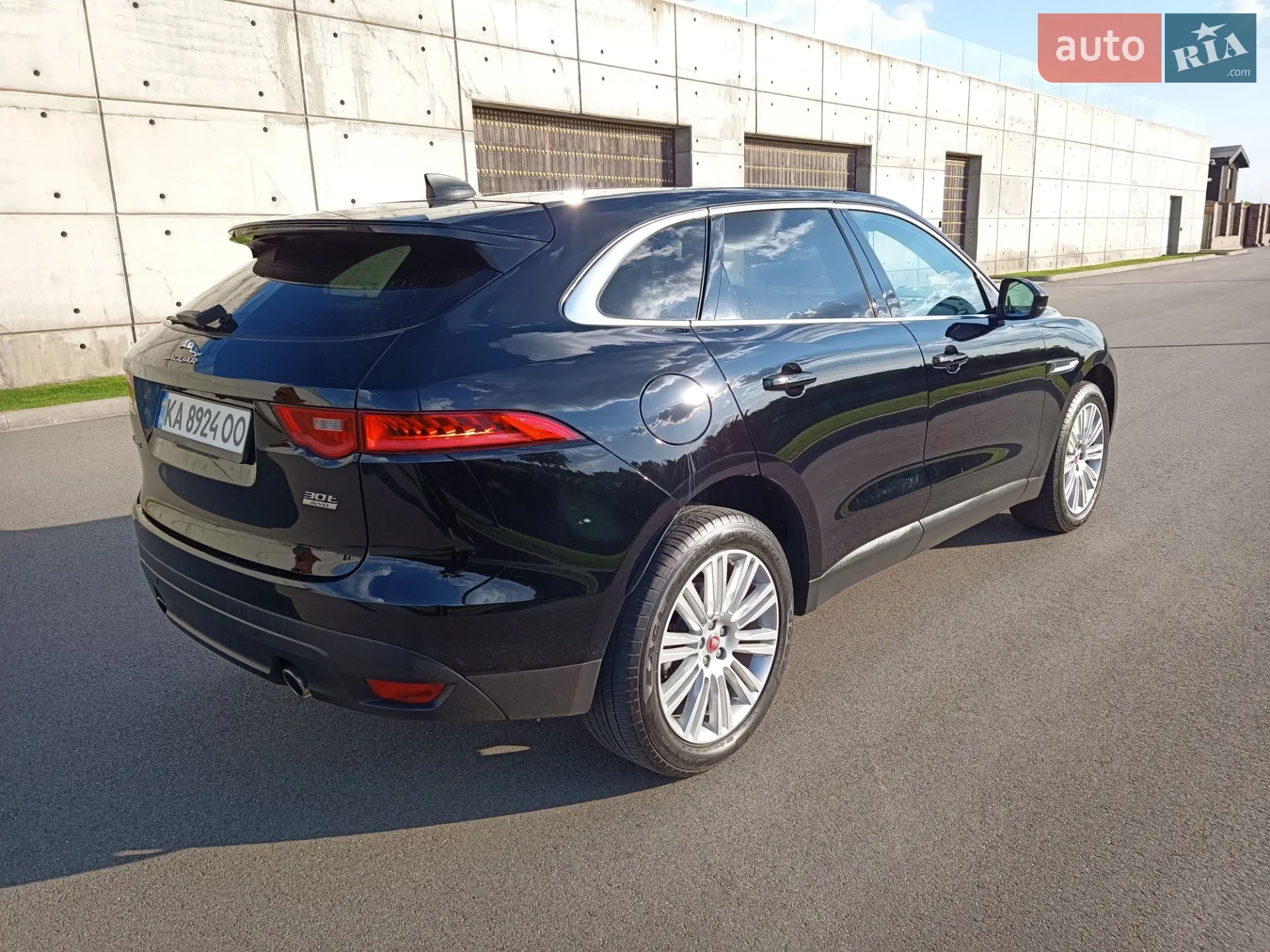 2019 Jaguar F-Pace - мініатюра 12