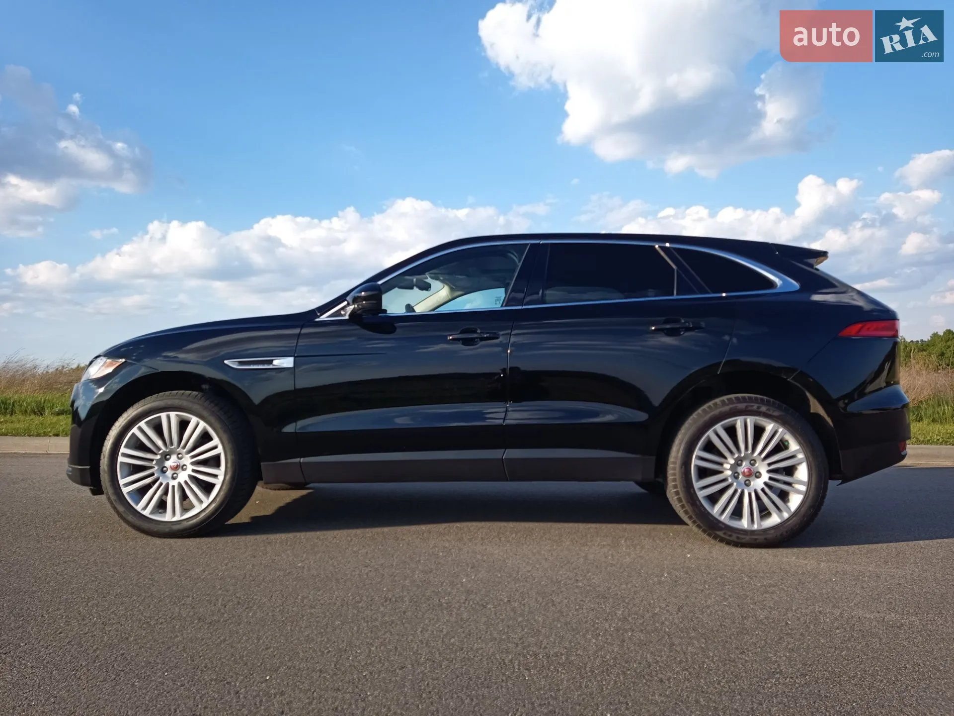 2019 Jaguar F-Pace - мініатюра 17