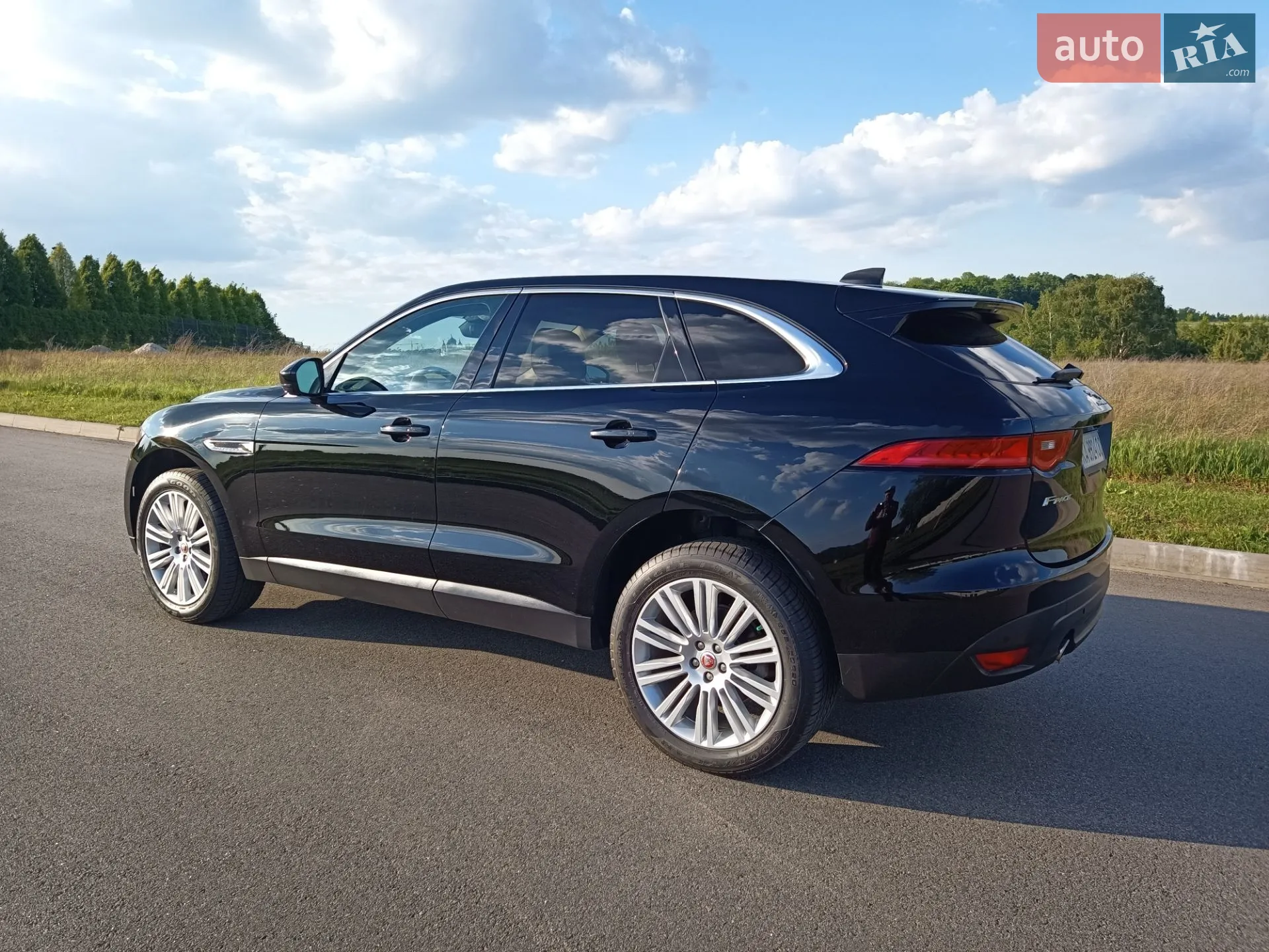 2019 Jaguar F-Pace - мініатюра 27