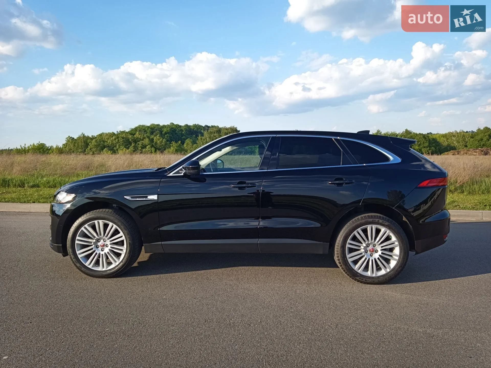 2019 Jaguar F-Pace - мініатюра 32