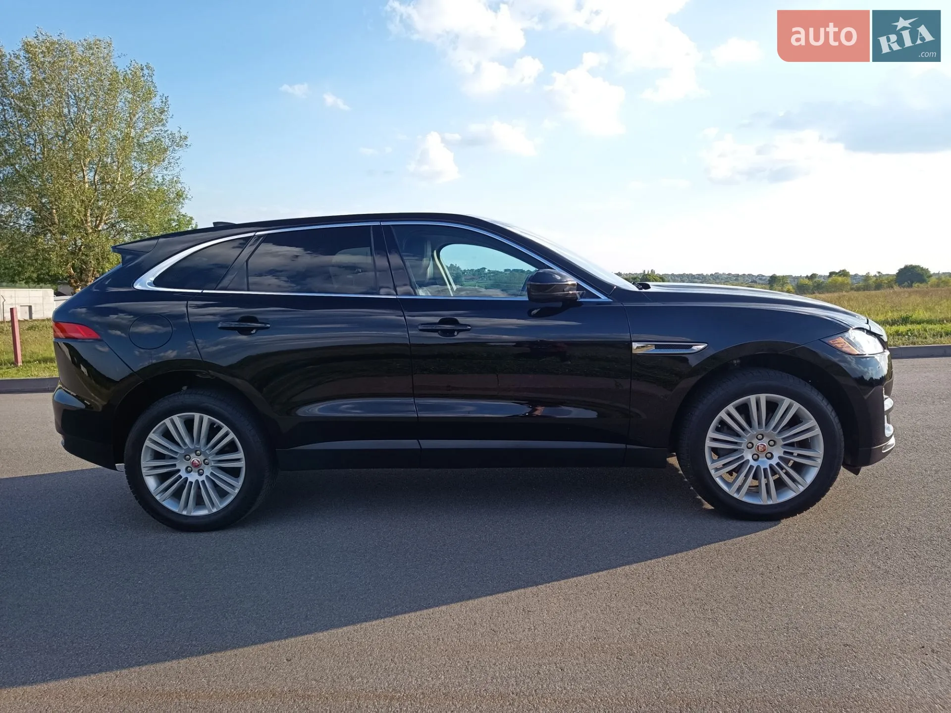 2019 Jaguar F-Pace - мініатюра 33