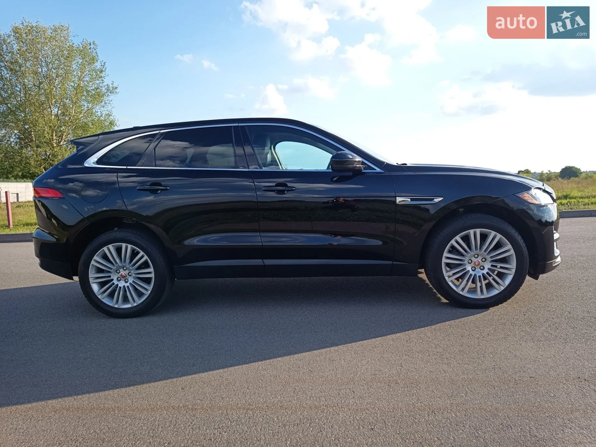 2019 Jaguar F-Pace - мініатюра 34