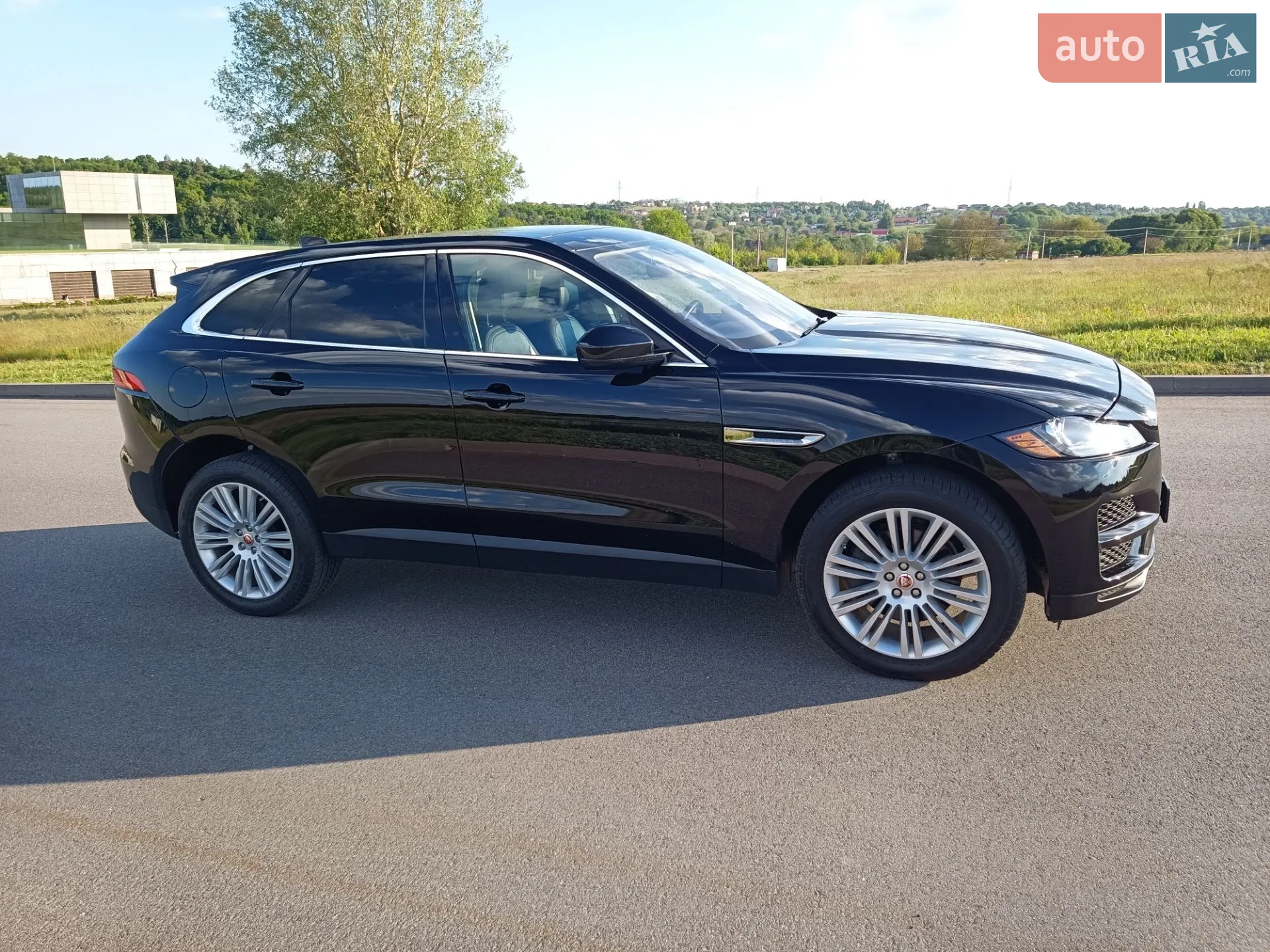 2019 Jaguar F-Pace - мініатюра 36