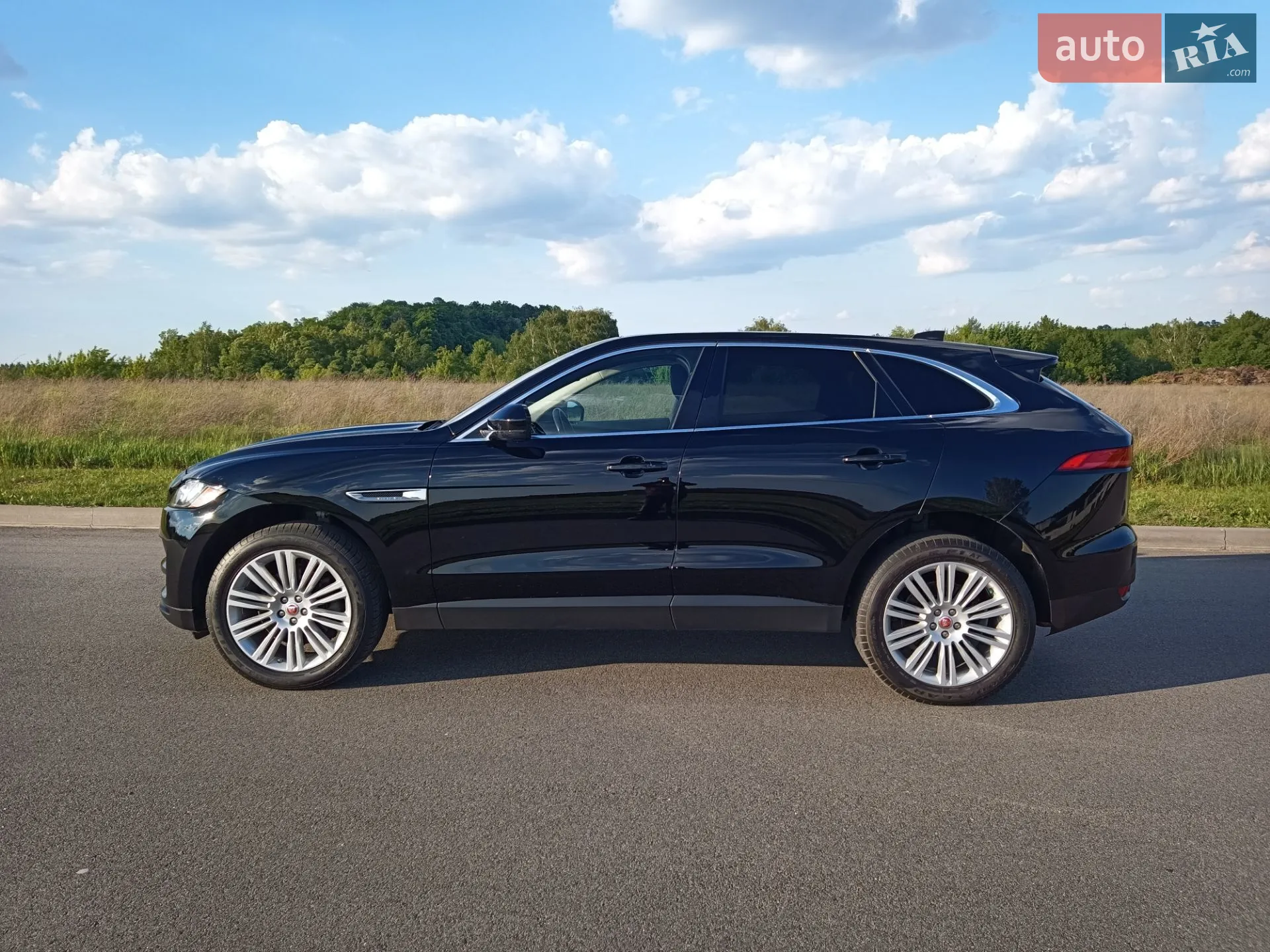 2019 Jaguar F-Pace - мініатюра 46