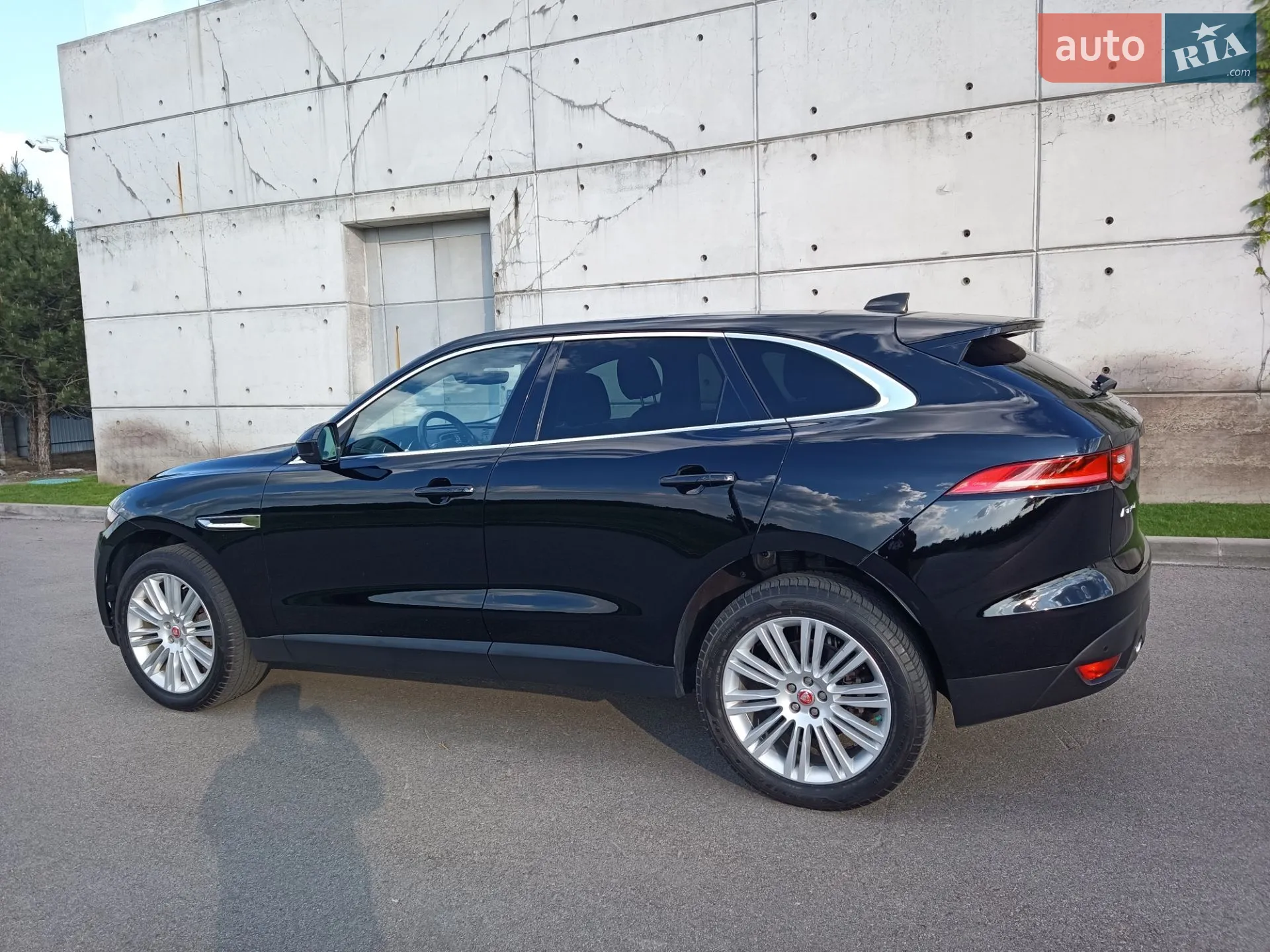 2019 Jaguar F-Pace - мініатюра 49