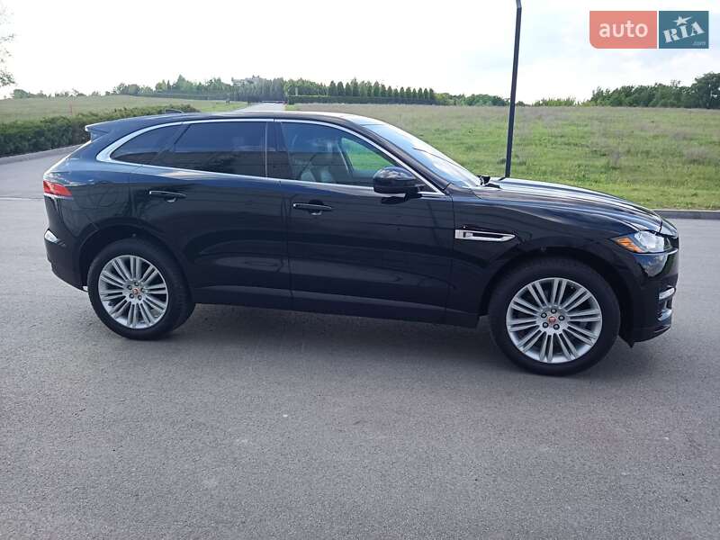 Позашляховик / Кросовер Jaguar F-Pace 2019 в Києві