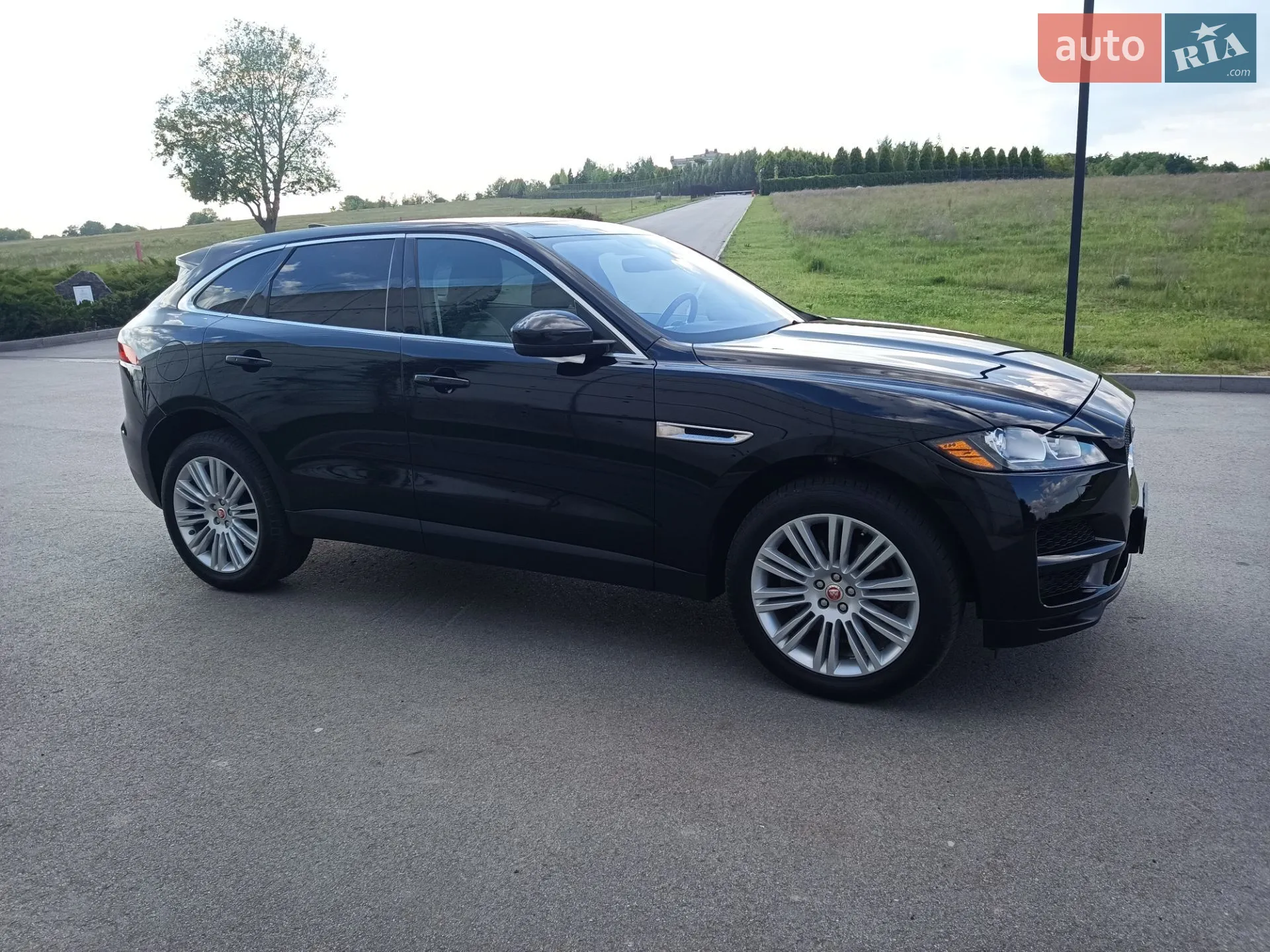 2019 Jaguar F-Pace - мініатюра 58