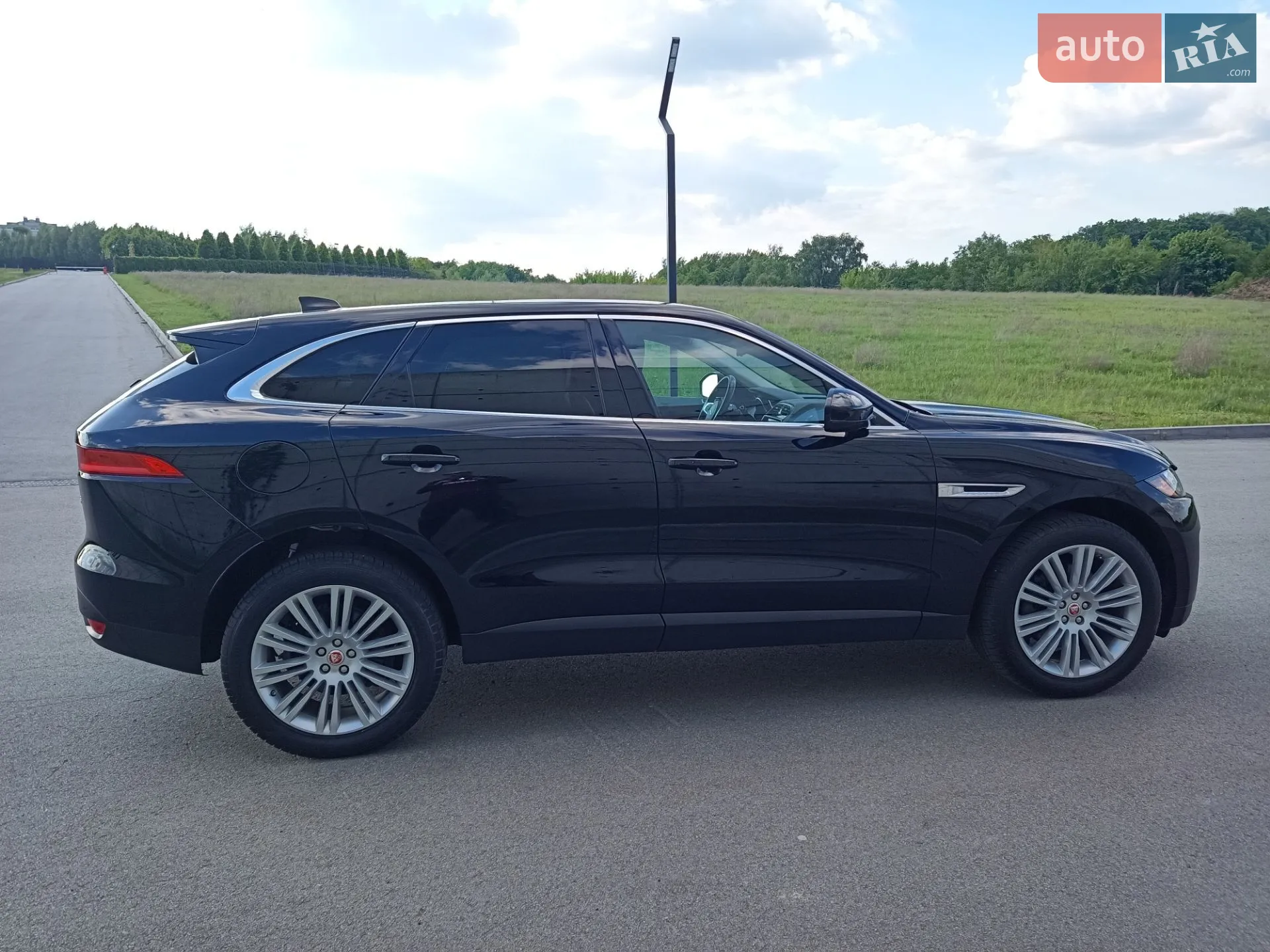 2019 Jaguar F-Pace - мініатюра 4