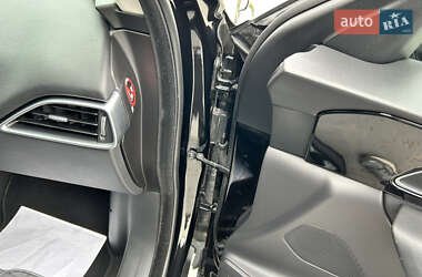 Внедорожник / Кроссовер Jaguar F-Pace 2016 в 