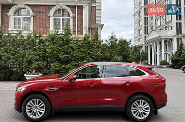 Внедорожник / Кроссовер Jaguar F-Pace 2017 в 