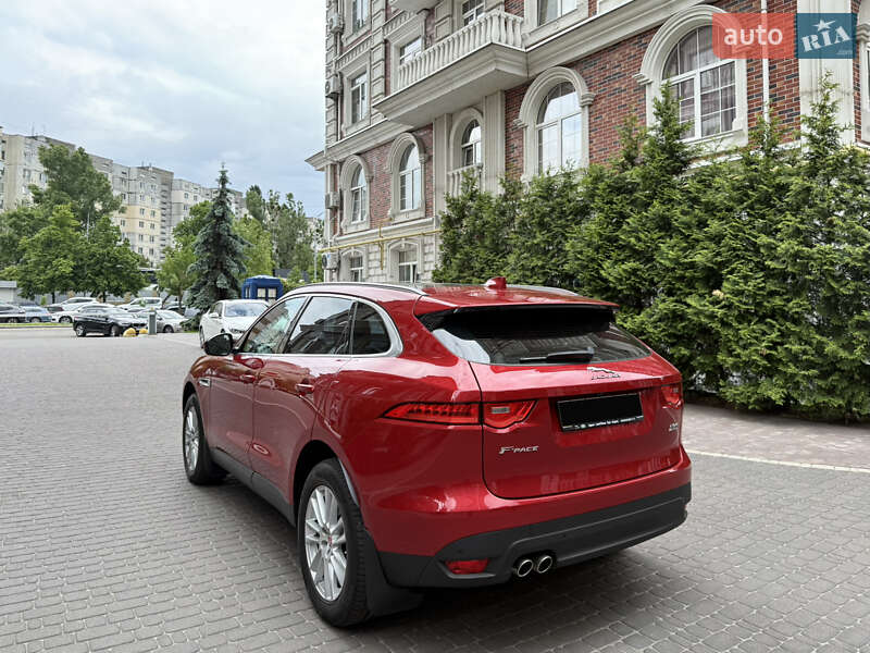 Позашляховик / Кросовер Jaguar F-Pace 2017 в Києві