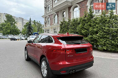 Внедорожник / Кроссовер Jaguar F-Pace 2017 в 