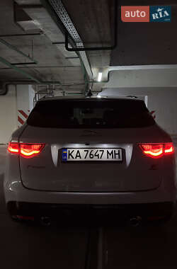 Внедорожник / Кроссовер Jaguar F-Pace 2020 в 