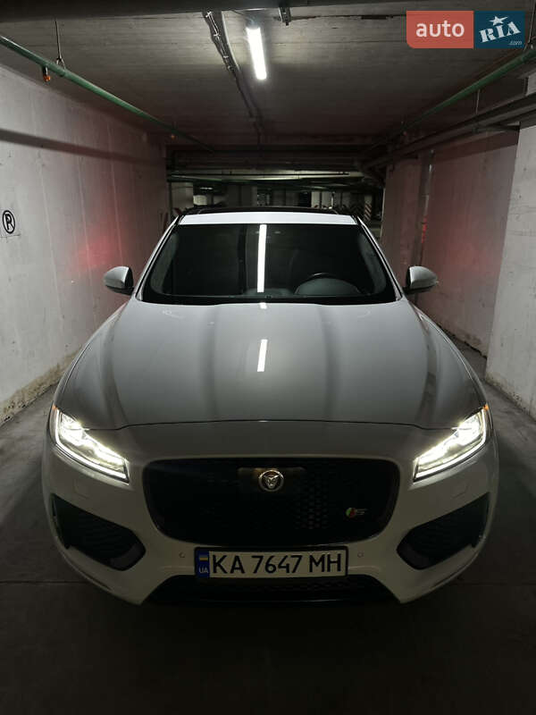 Позашляховик / Кросовер Jaguar F-Pace 2020 в Києві