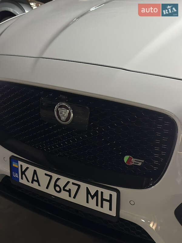 Позашляховик / Кросовер Jaguar F-Pace 2020 в Києві