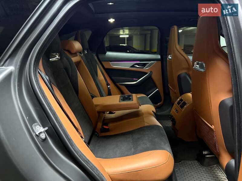 Внедорожник / Кроссовер Jaguar F-Pace 2022 в Киеве