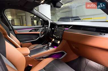 Внедорожник / Кроссовер Jaguar F-Pace 2022 в 