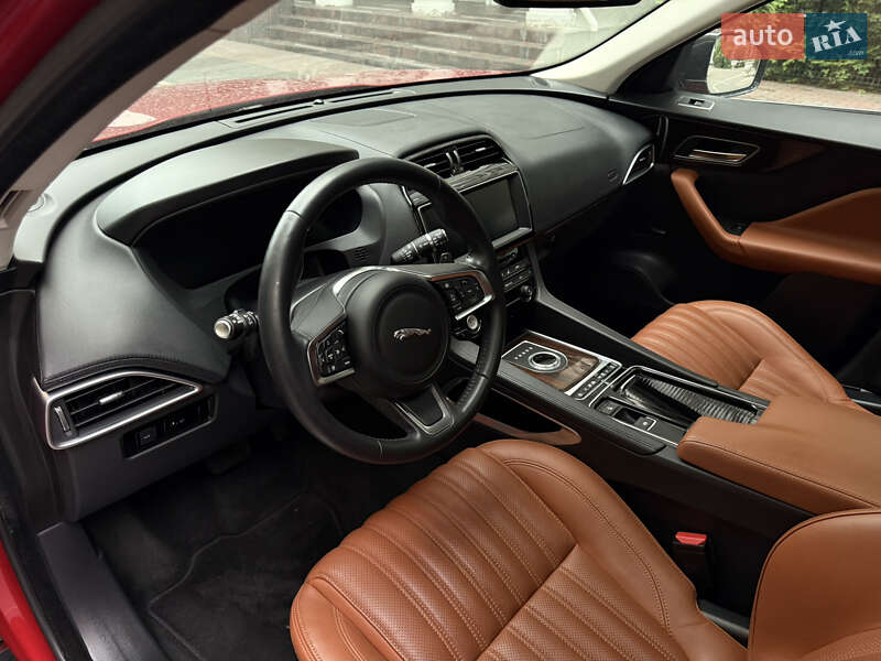 Позашляховик / Кросовер Jaguar F-Pace 2017 в Києві