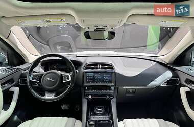 Позашляховик / Кросовер Jaguar F-Pace 2018 в 