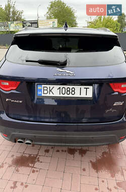 Позашляховик / Кросовер Jaguar F-Pace 2017 в 