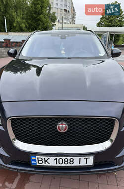 Позашляховик / Кросовер Jaguar F-Pace 2017 в 