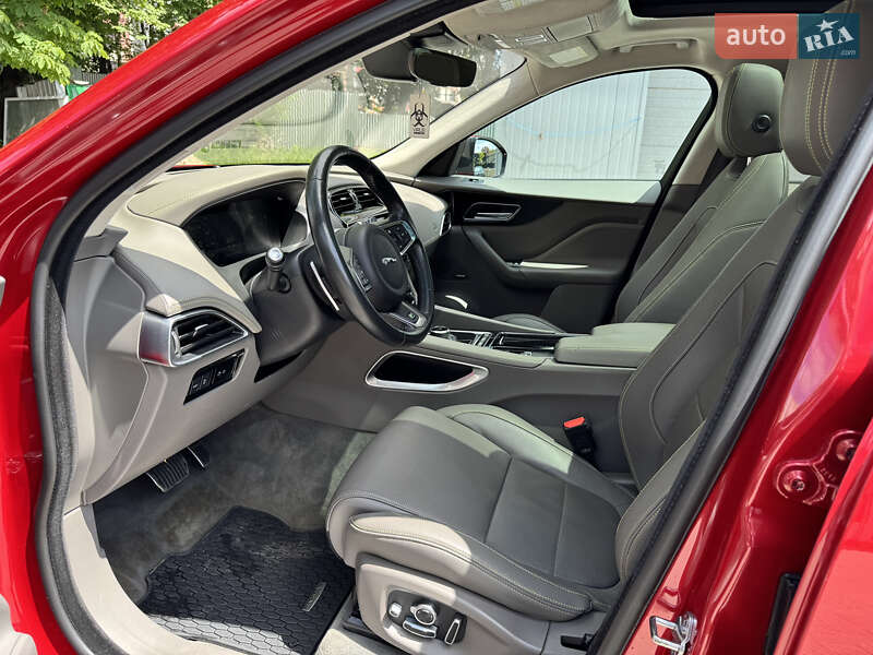 Внедорожник / Кроссовер Jaguar F-Pace 2018 в Тернополе