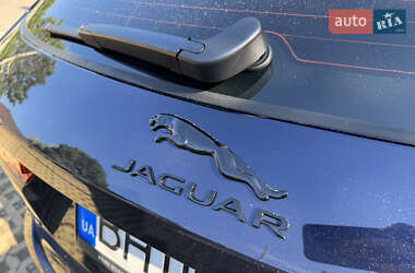 Внедорожник / Кроссовер Jaguar F-Pace 2021 в 