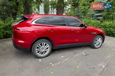 Позашляховик / Кросовер Jaguar F-Pace 2016 в 