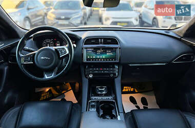 Внедорожник / Кроссовер Jaguar F-Pace 2020 в 
