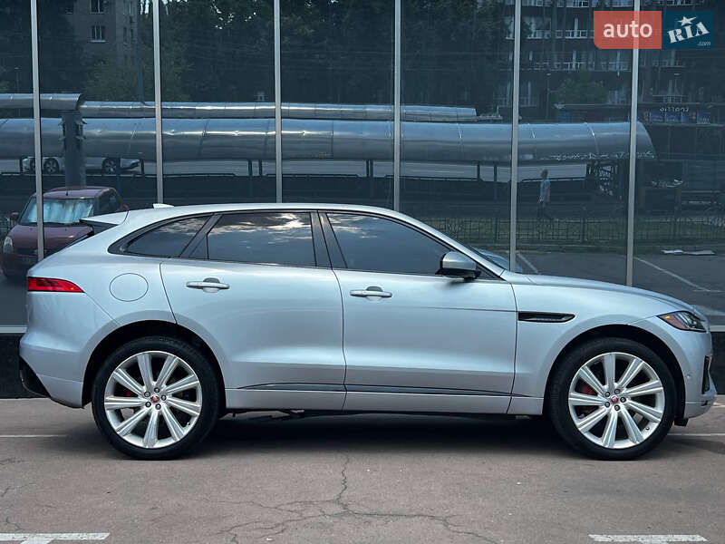 Внедорожник / Кроссовер Jaguar F-Pace 2018 в Киеве