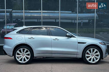 Внедорожник / Кроссовер Jaguar F-Pace 2018 в 