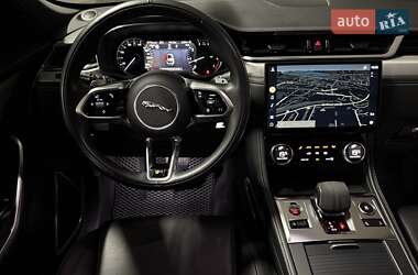 Внедорожник / Кроссовер Jaguar F-Pace 2021 в 