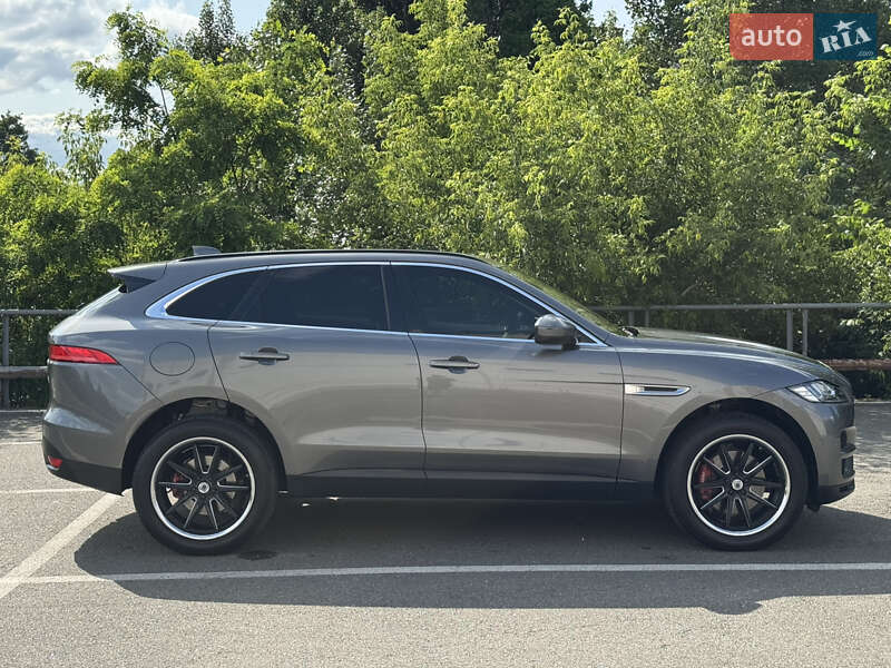 Позашляховик / Кросовер Jaguar F-Pace 2017 в Києві