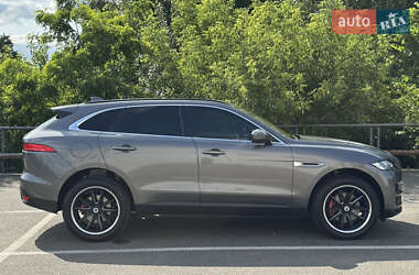 Внедорожник / Кроссовер Jaguar F-Pace 2017 в 