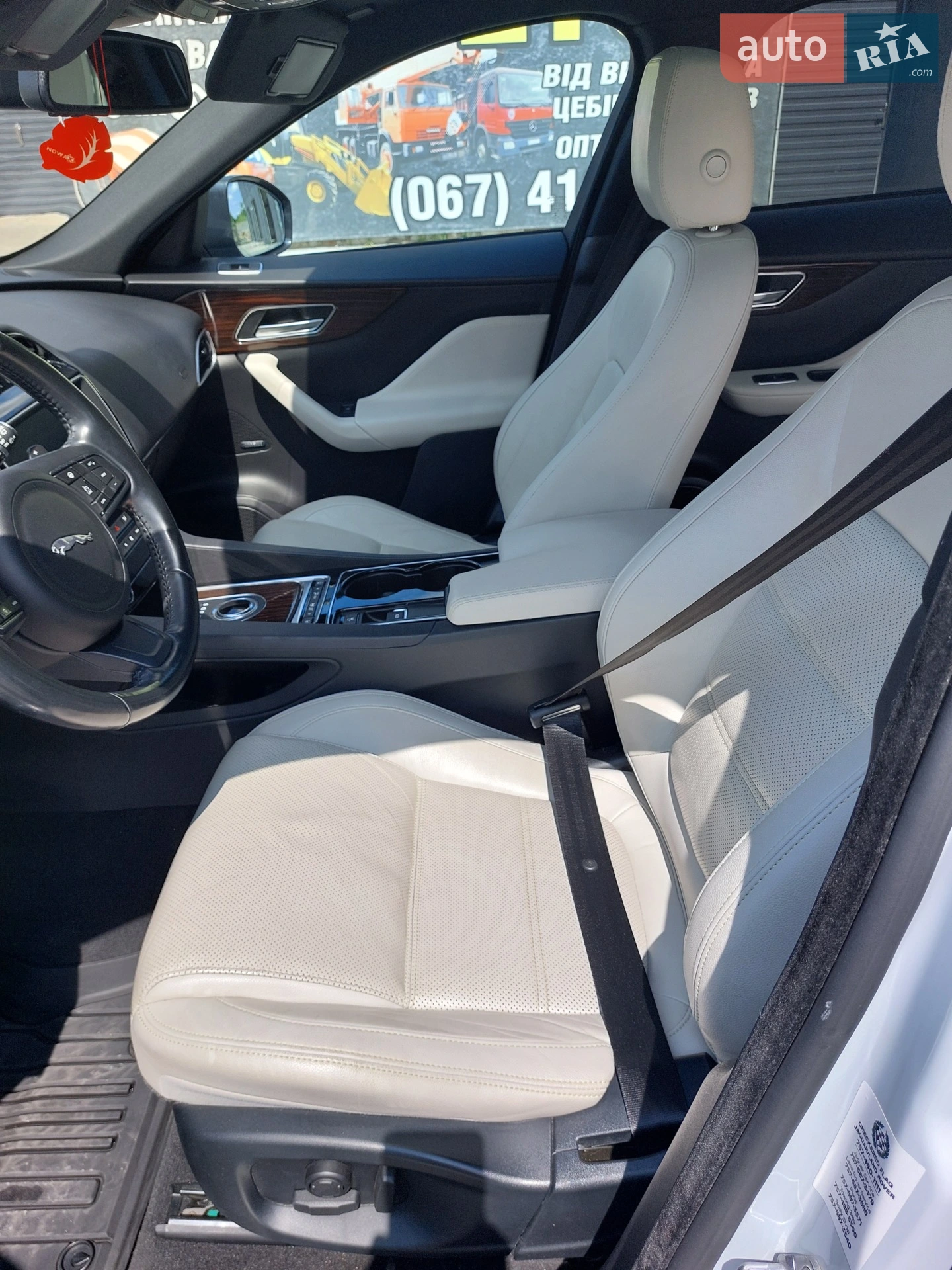 2016 Jaguar F-Pace - мініатюра 15