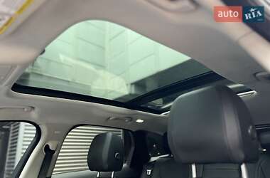 Позашляховик / Кросовер Jaguar F-Pace 2016 в 
