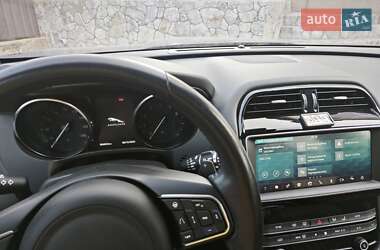 Внедорожник / Кроссовер Jaguar F-Pace 2019 в 