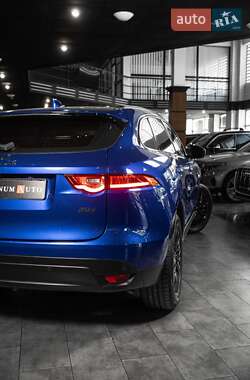 Внедорожник / Кроссовер Jaguar F-Pace 2017 в 