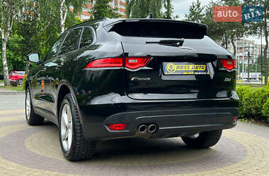Позашляховик / Кросовер Jaguar F-Pace 2017 в 