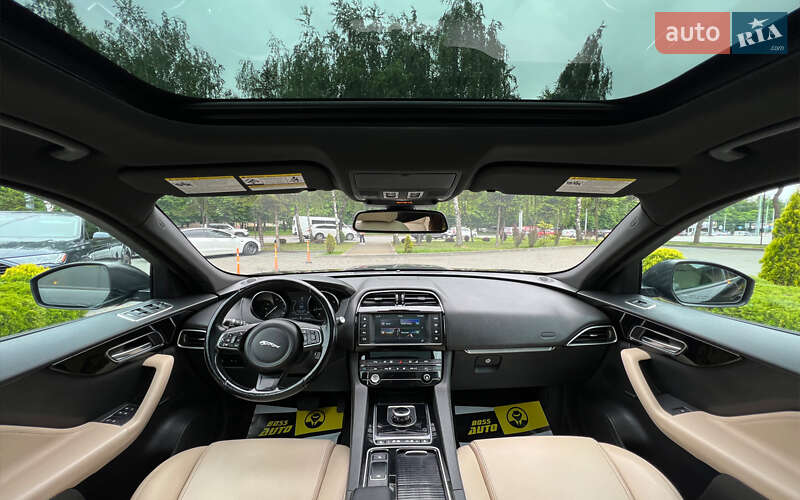 Внедорожник / Кроссовер Jaguar F-Pace 2017 в Львове