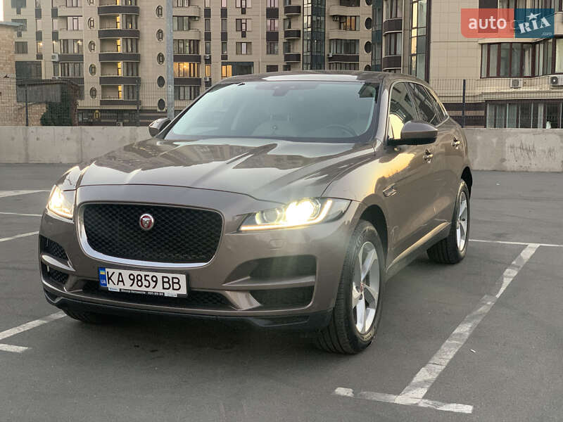 Позашляховик / Кросовер Jaguar F-Pace 2016 в 