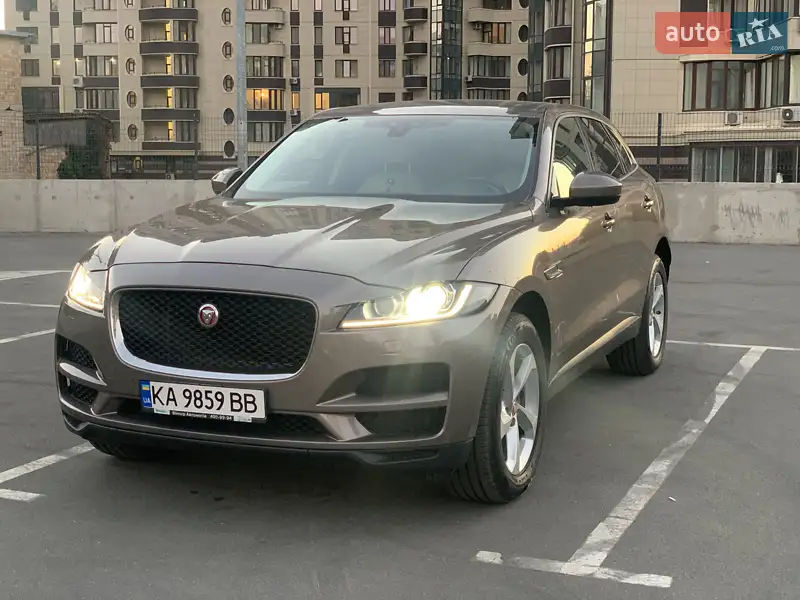 Внедорожник / Кроссовер Jaguar F-Pace 2016 в 