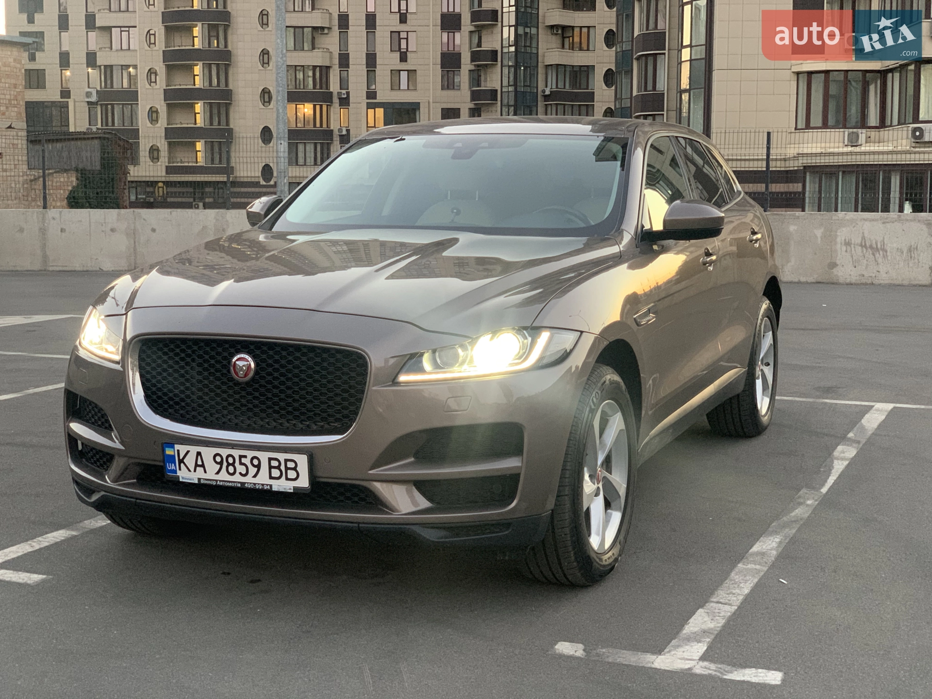 2016 Jaguar F-Pace - мініатюра 2