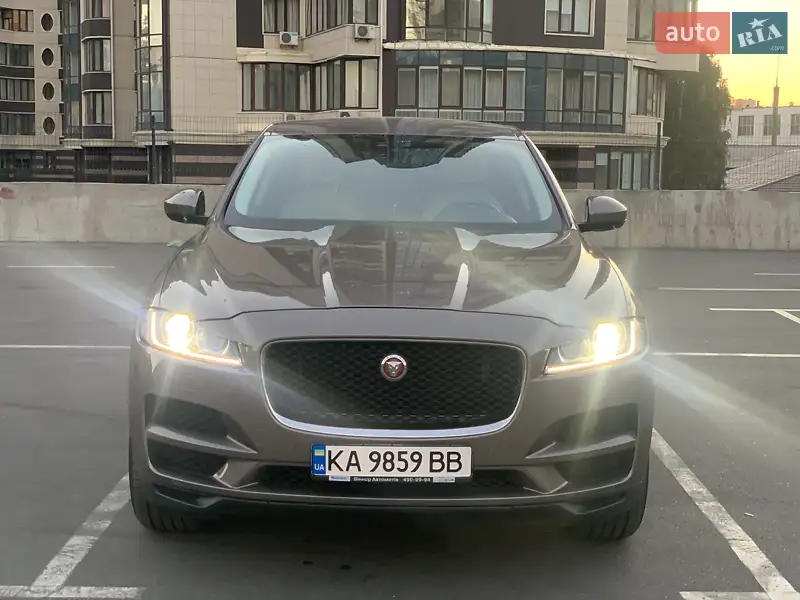 Jaguar F-Pace 2016