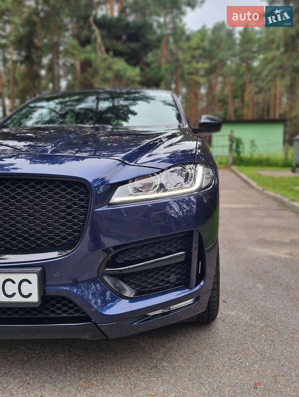 Внедорожник / Кроссовер Jaguar F-Pace 2017 в Чернигове
