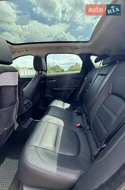 Внедорожник / Кроссовер Jaguar F-Pace 2020 в 