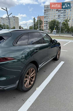 Позашляховик / Кросовер Jaguar F-Pace 2017 в 